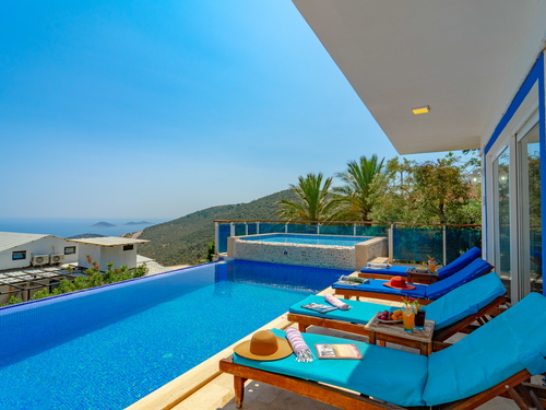  gece  -  Kasım
  | Kalkan Akbel'de Eşsiz Deniz Manzaralı Geniş Aile Villası